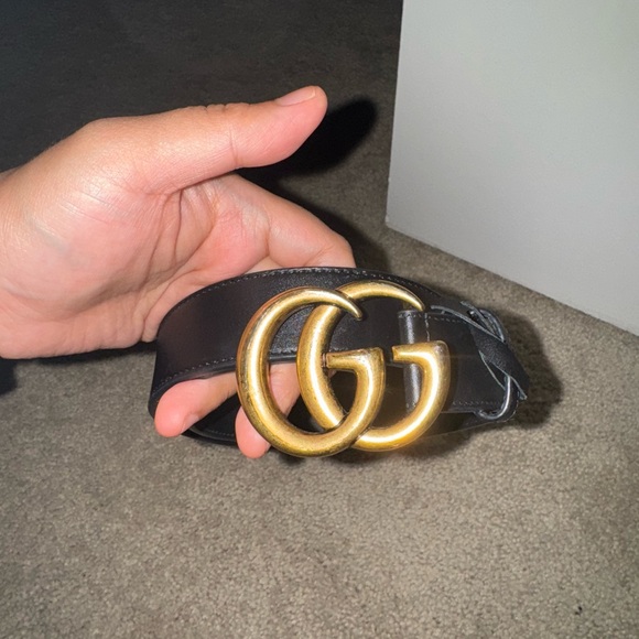 Gucci Black Belt with Gold GG Buckle - Picture 1 of 2
